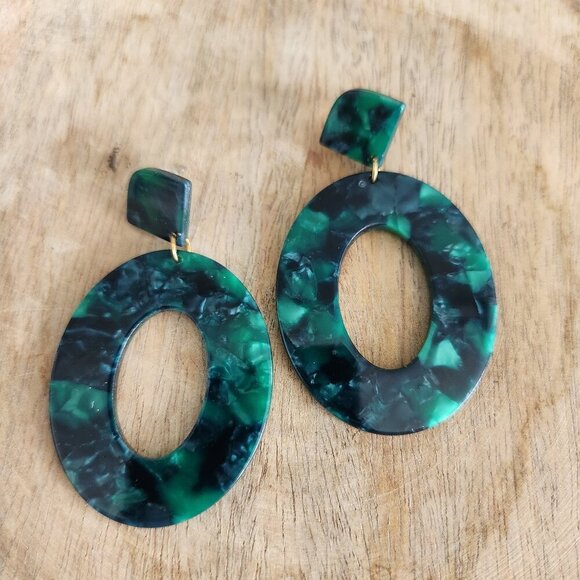 Bundle and Save- New Jade Green Acrylic Statement Earrings Minimalist Jewelry - Picture 5 of 5